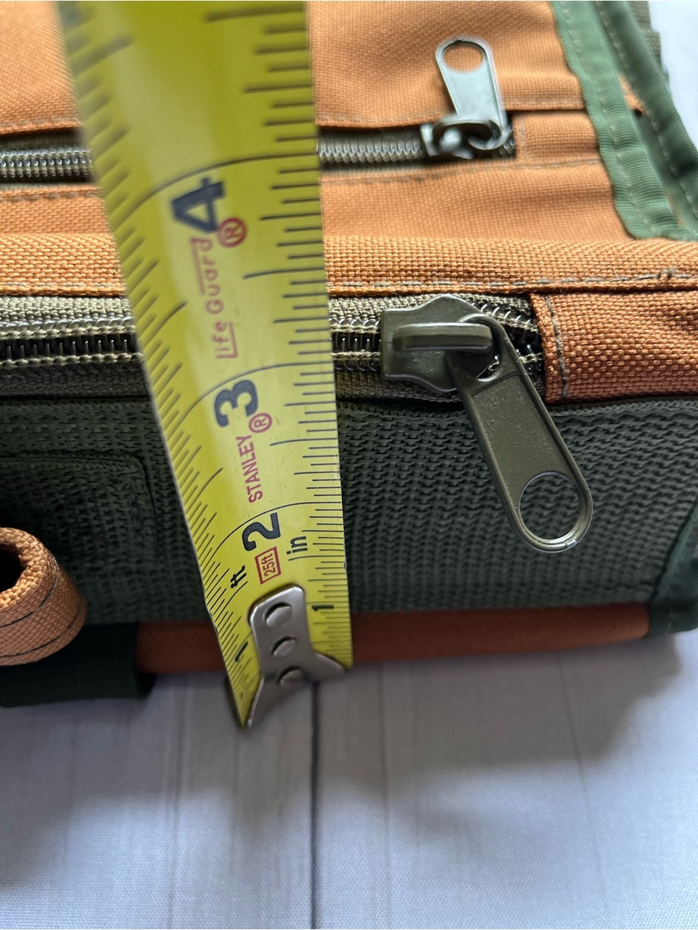 Duck Wear canvas messenger lap top bag adjustable should strap. Green & tan - Picture 14 of 15
